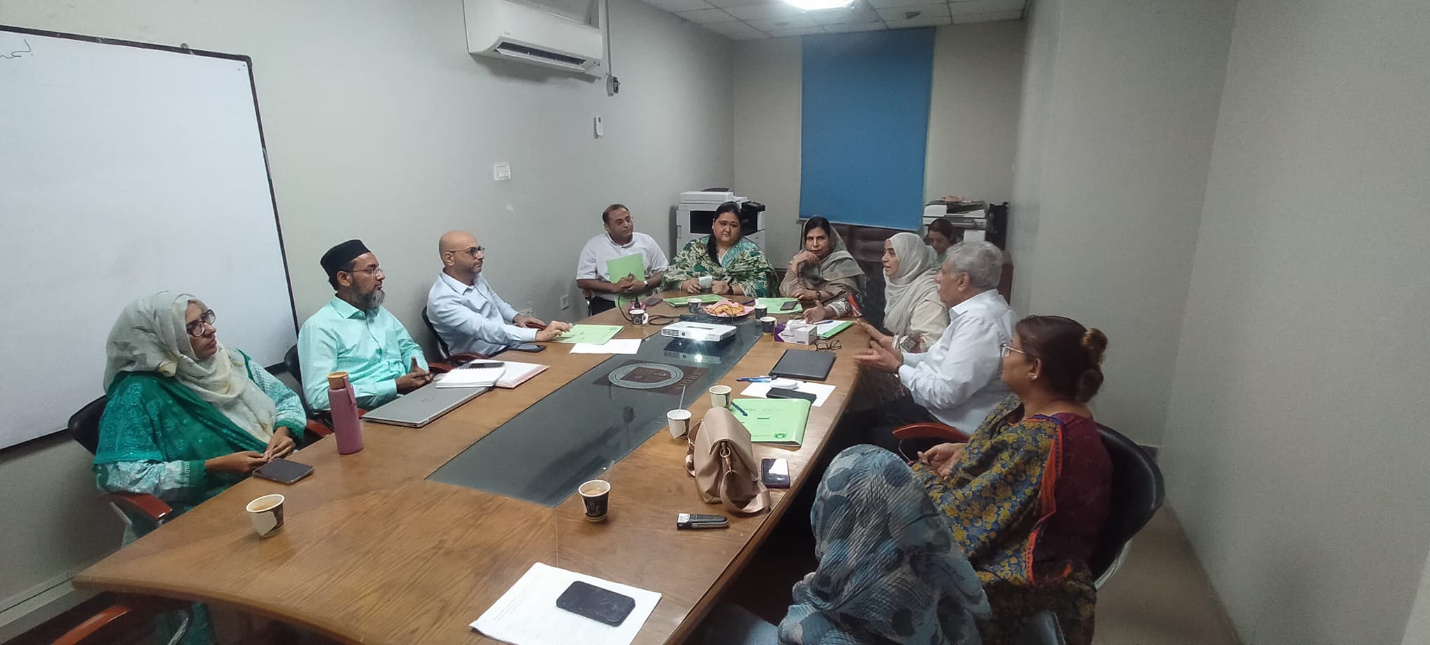  STAFF MEETING 